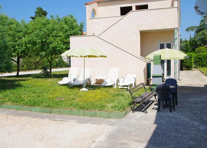 House Jasna 프레멘투라